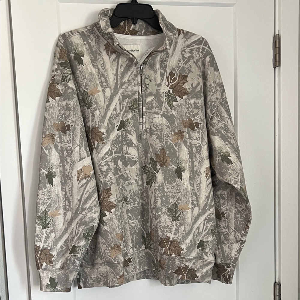 Abercrombie Sunday Half Zip in Camo